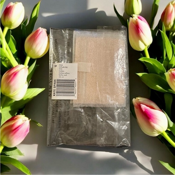 KATE SPADE Madison Daffodil Yellow Card Holder in Saffiano Leather Gold Hardware - Picture 8 of 8